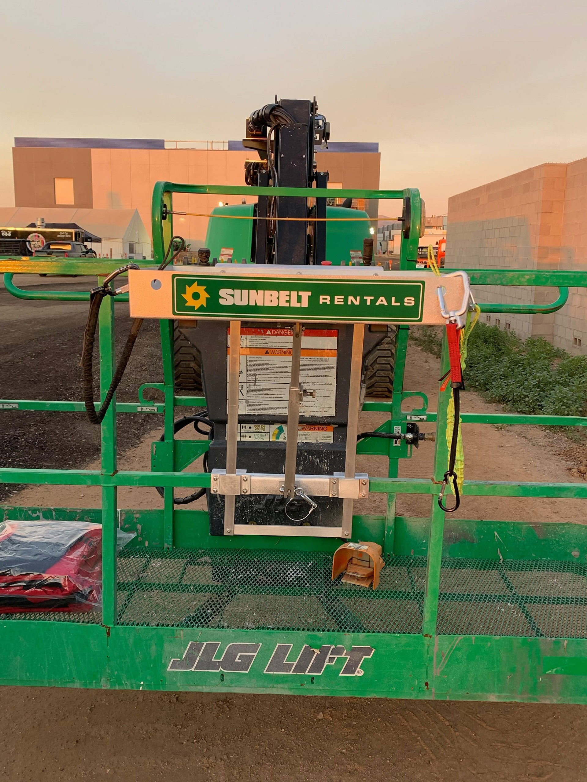 Kustom Kreations 2 LLC Platform Worktray Sample 